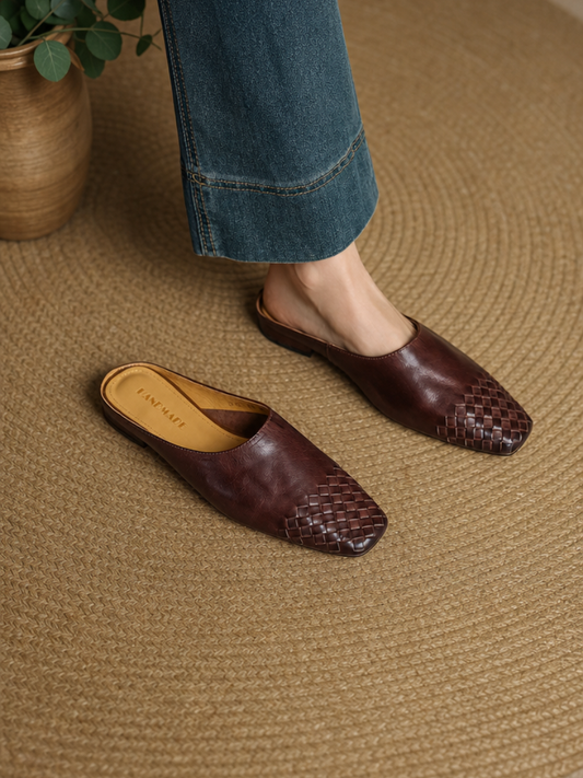 Dalvi | Leather Mules