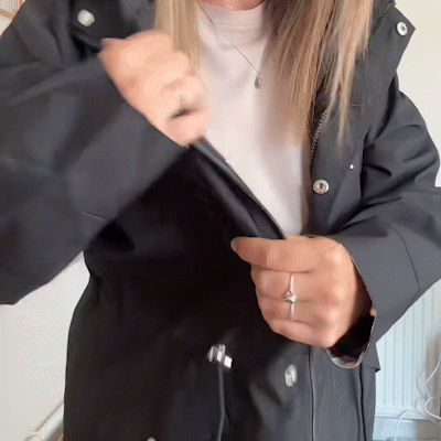 ⏰LIMITED TIME 50% OFF✨Womens Chic. Lightweight. Waterproof Jacket 🍃🧥-Unleash Style and Durability in Any Storm!