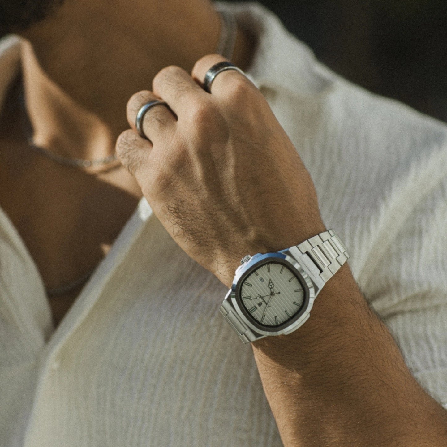 The Manhattan Meridian Timepiece™  by Leandro Poedagar