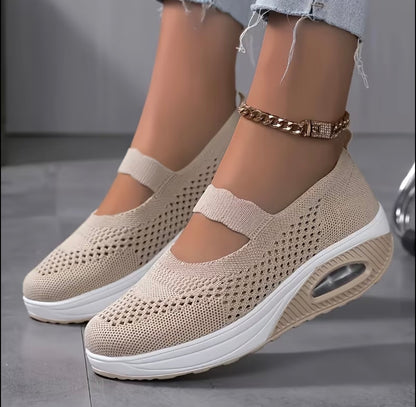 Alera™ Women’s Breathable Mesh Slip-On Sneakers – Lightweight & Shock-Absorbing Comfort
