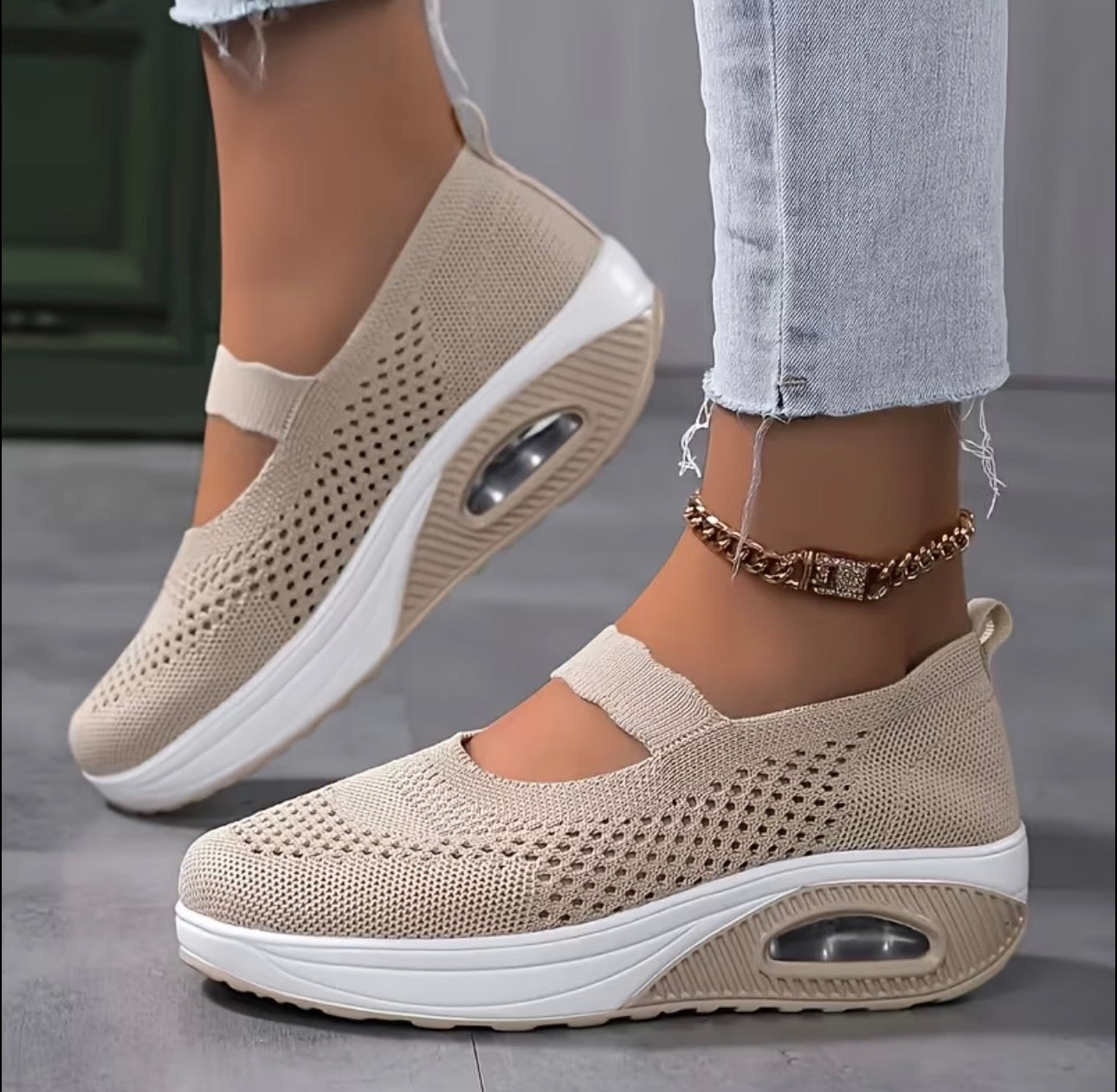 Alera™ Women’s Breathable Mesh Slip-On Sneakers – Lightweight & Shock-Absorbing Comfort