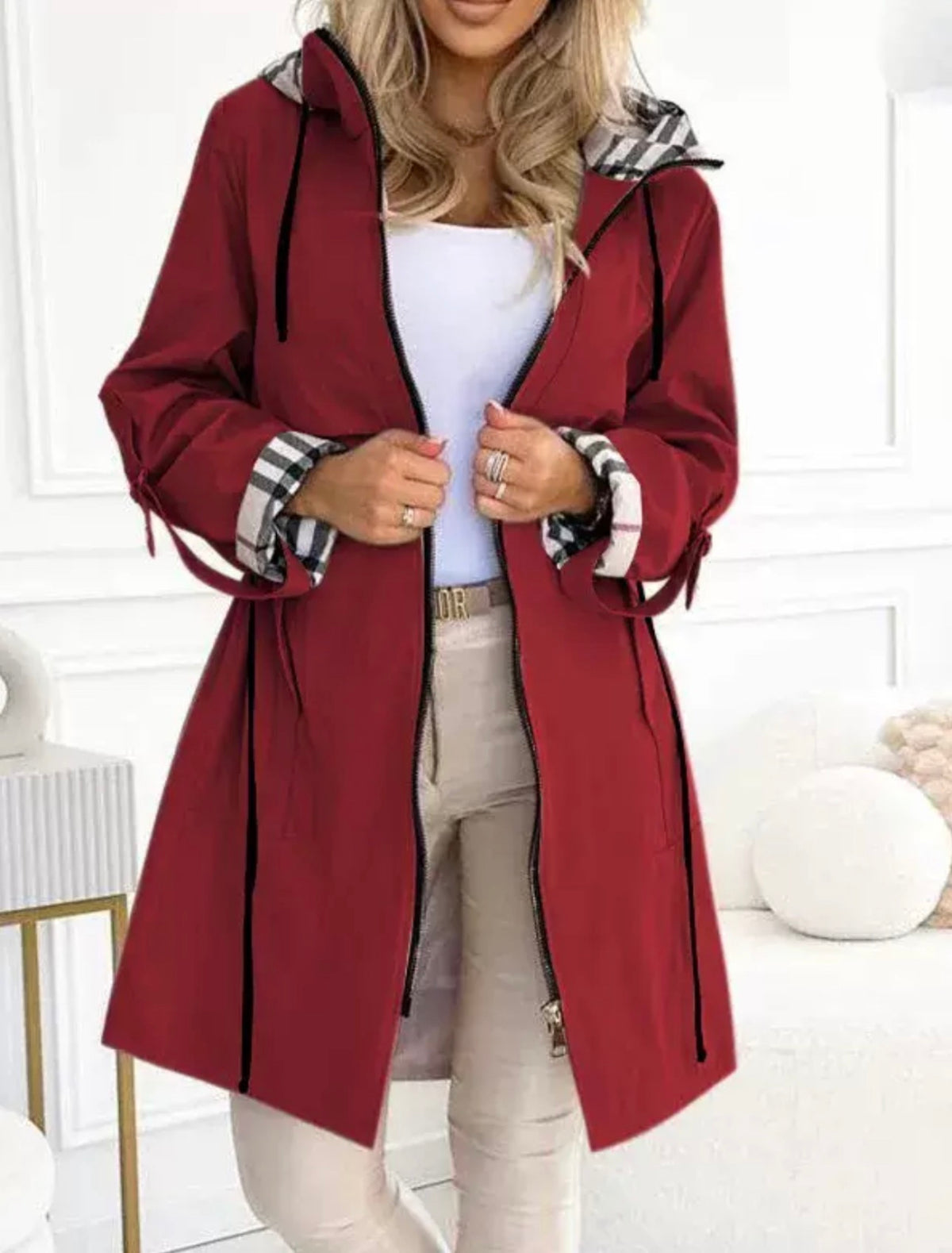 THE CHELSEA™ WOMEN'S ZIP FRONT WATERPROOF WINDBREAKER