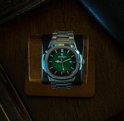 The Manhattan Meridian Timepiece™  by Leandro Poedagar