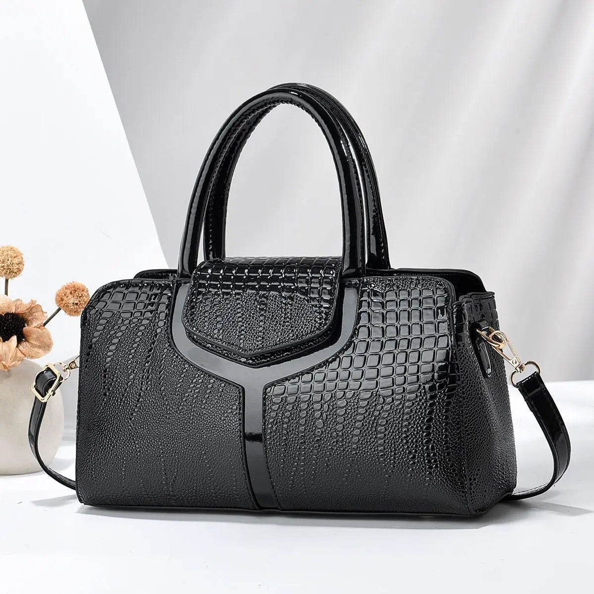 The Élodie™ Croc-Embossed Handbag