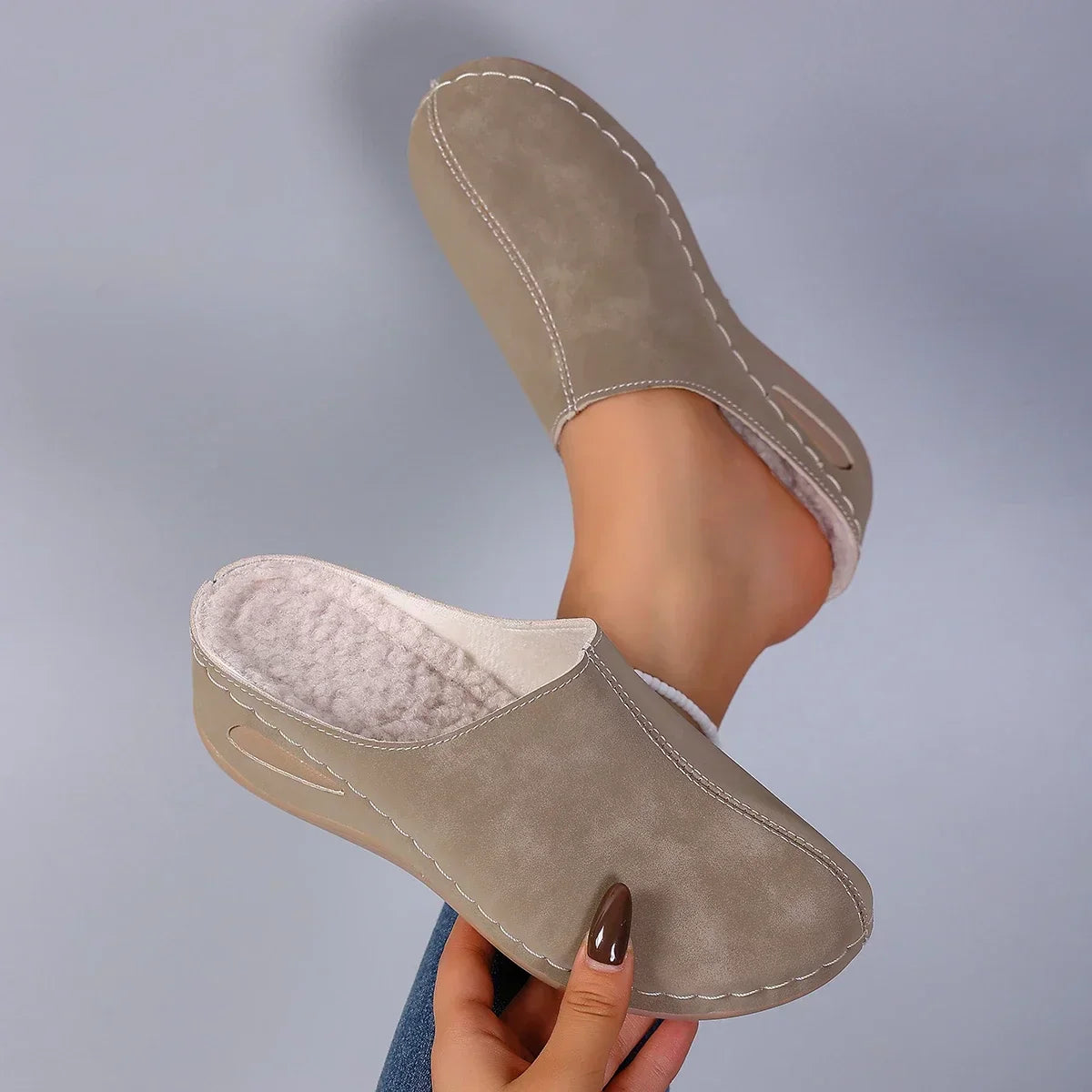 PlushStride™ Orthopedic Fleece Slippers