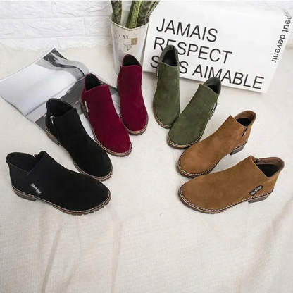 Women's low-heeled ankle boots with side zip